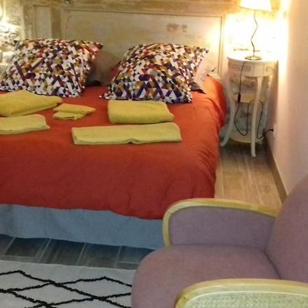 Le Vitrail Chambre Equipee Sans Service Repas Yvetot-Bocage Exterior foto